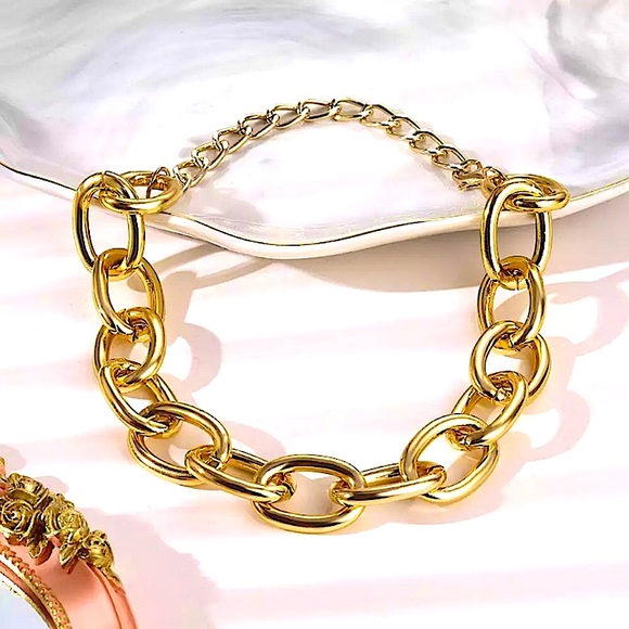 ⚜️[𝟯/$𝟯𝟴]⚜️Big Link Gold Chucky Choker NEW - Picture 4 of 10